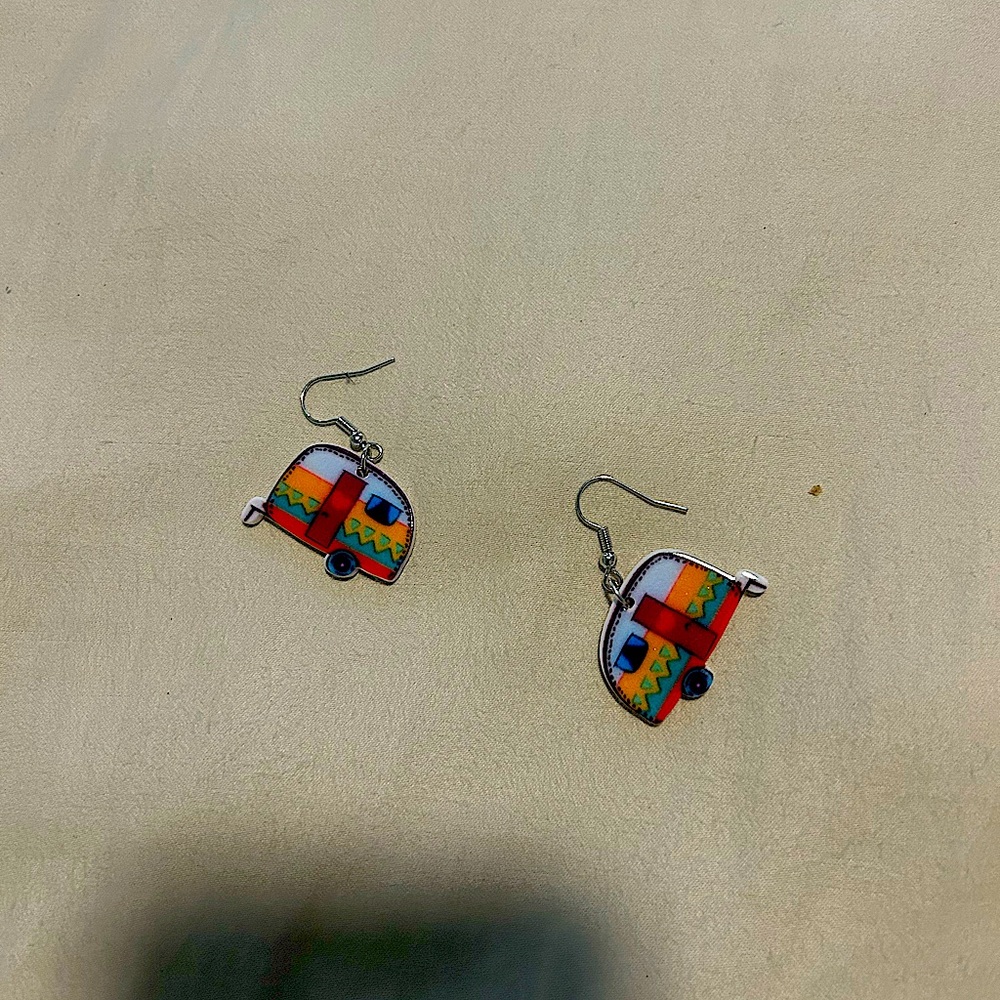 Hippy van earrings